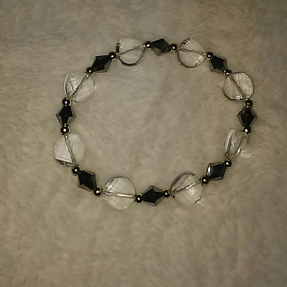 Stretch beaded bracelet